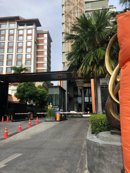 1 Bed 1 Bath - Serviced Near Center With Rooftop Pool And Gym Apartamento Chiang Mai