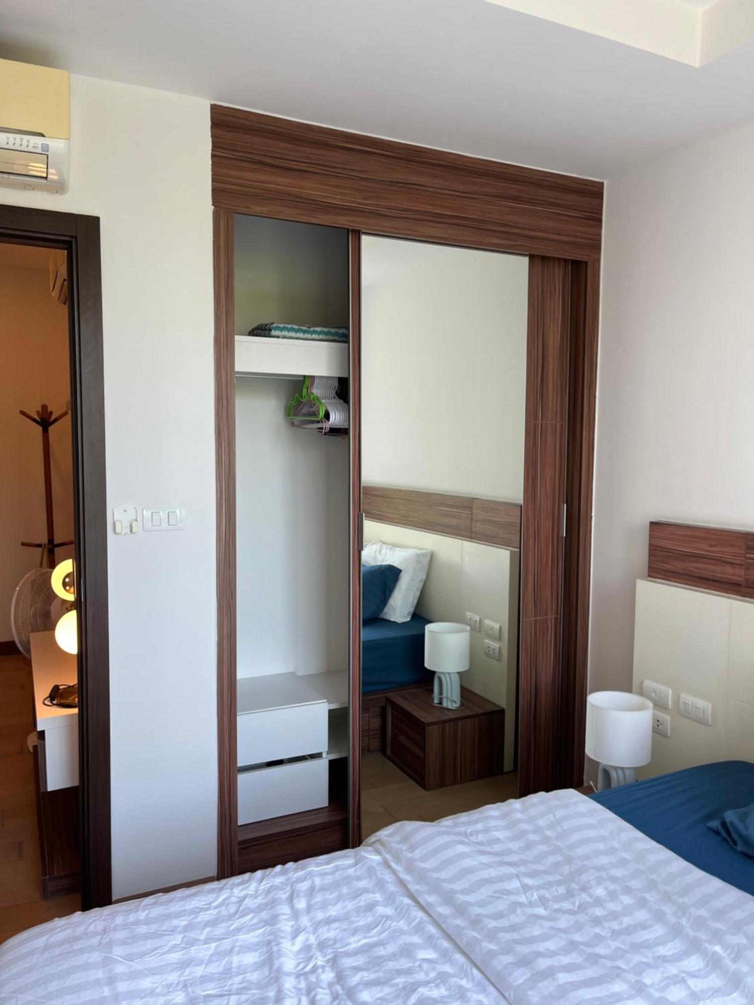 1 Bed 1 Bath - Serviced Near Center With Rooftop Pool And Gym